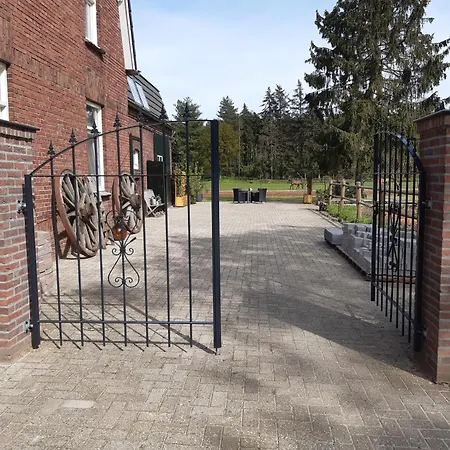 Bourgondisch Bed & Breakfast Lomm