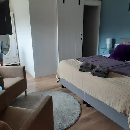 Bourgondisch Oda ve Kahvaltı