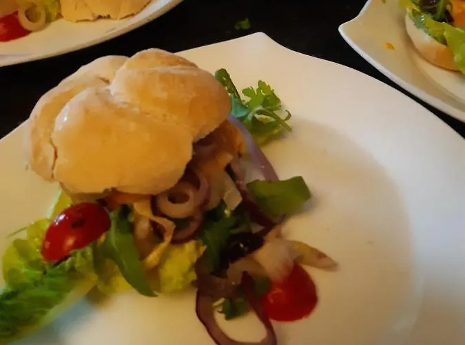 Bourgondisch 3* Lomm